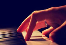 PG电子：14岁痛失母亲 21岁入选国足 这7年里汪士钦经受了什么？.